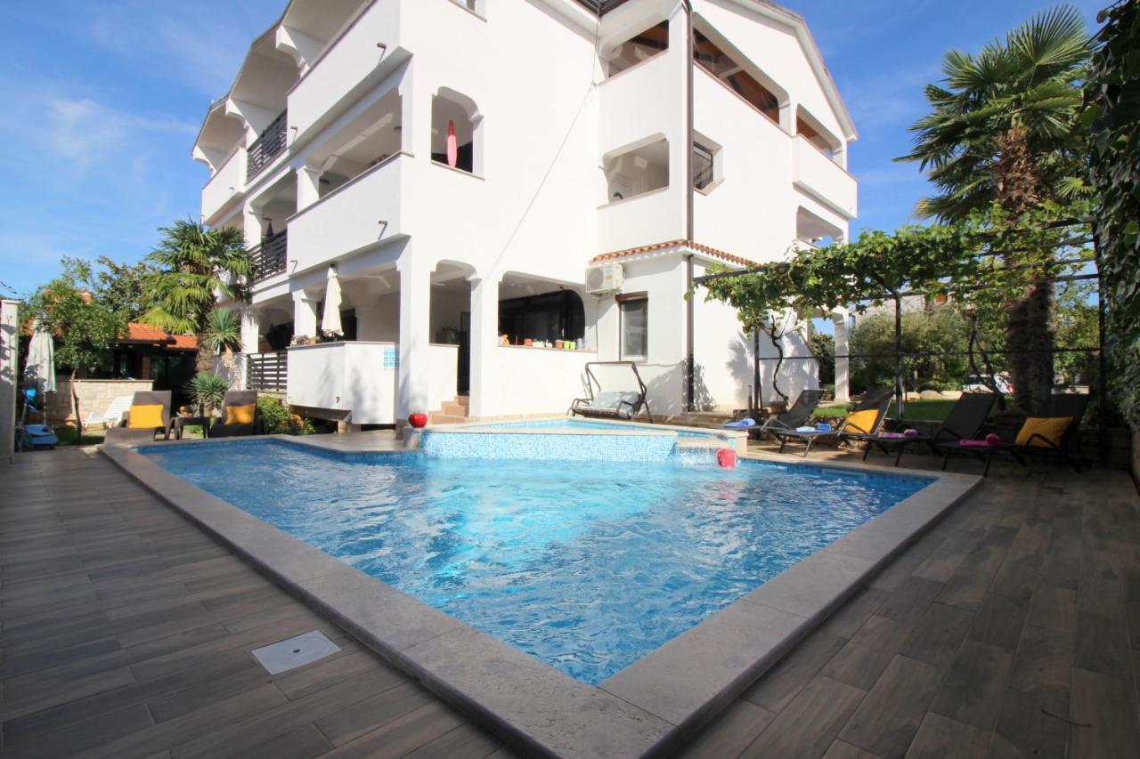 Dr. Igda Apartments Porec Exterior photo